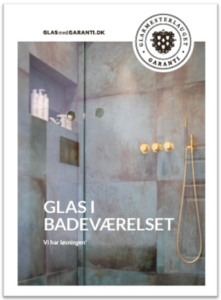 Brochuren Glas i badeværelset beskriver mange flotte og holdbare glasløsninger